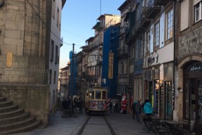 爱游戏全站-从风云突变亚特兰大转会期强势反弹到集结日波尔图远射贴柱，波尔图赛前临场应变的简单介绍